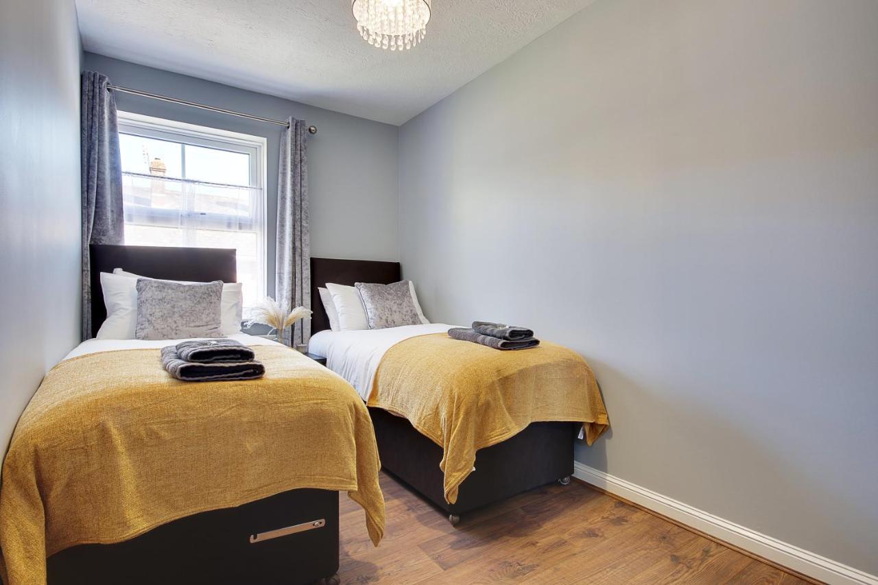 Вилла 14 Oxford Mews - 5 Star Living For Up To 10 People Саутгемптон Экстерьер фото