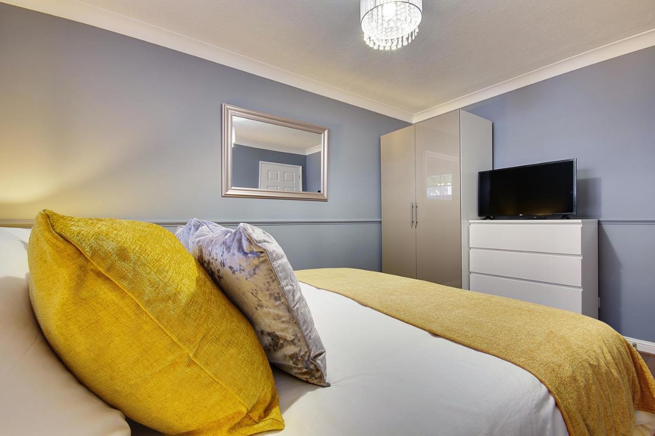 Вилла 14 Oxford Mews - 5 Star Living For Up To 10 People Саутгемптон Экстерьер фото