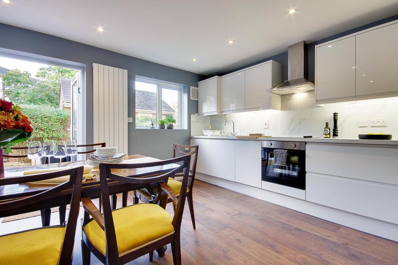 Вилла 14 Oxford Mews - 5 Star Living For Up To 10 People Саутгемптон Экстерьер фото