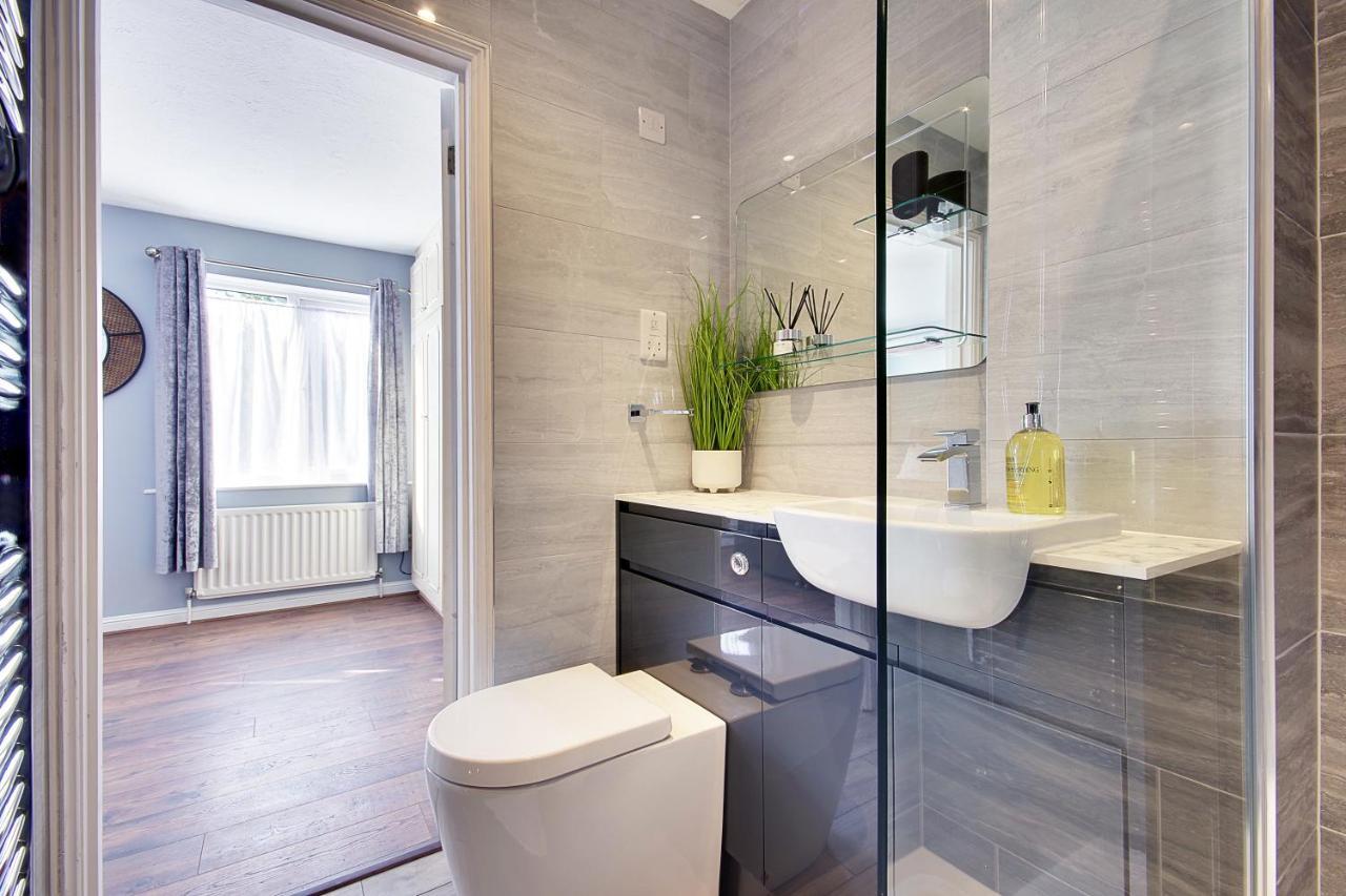 Вилла 14 Oxford Mews - 5 Star Living For Up To 10 People Саутгемптон Экстерьер фото
