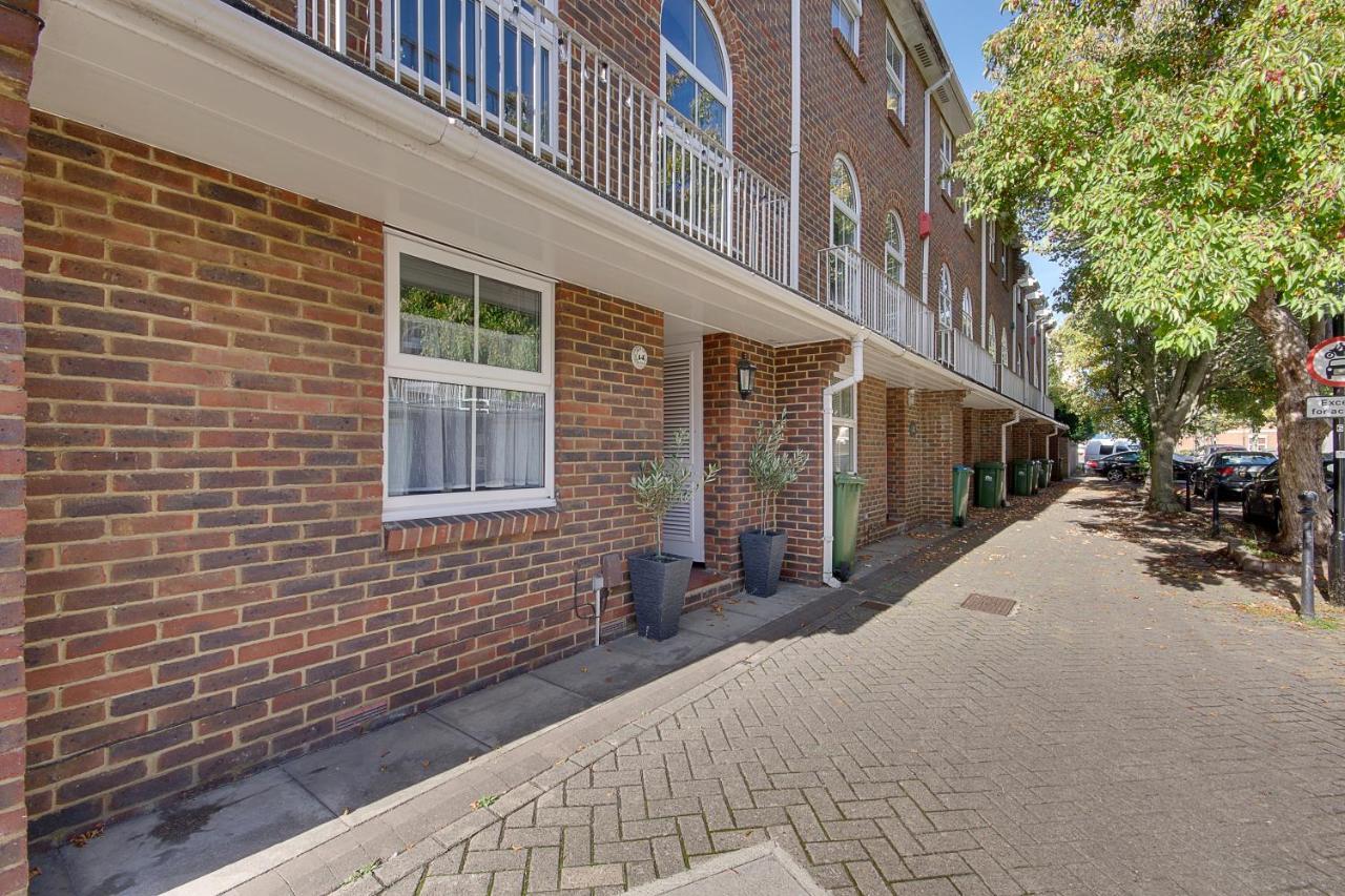 Вилла 14 Oxford Mews - 5 Star Living For Up To 10 People Саутгемптон Экстерьер фото